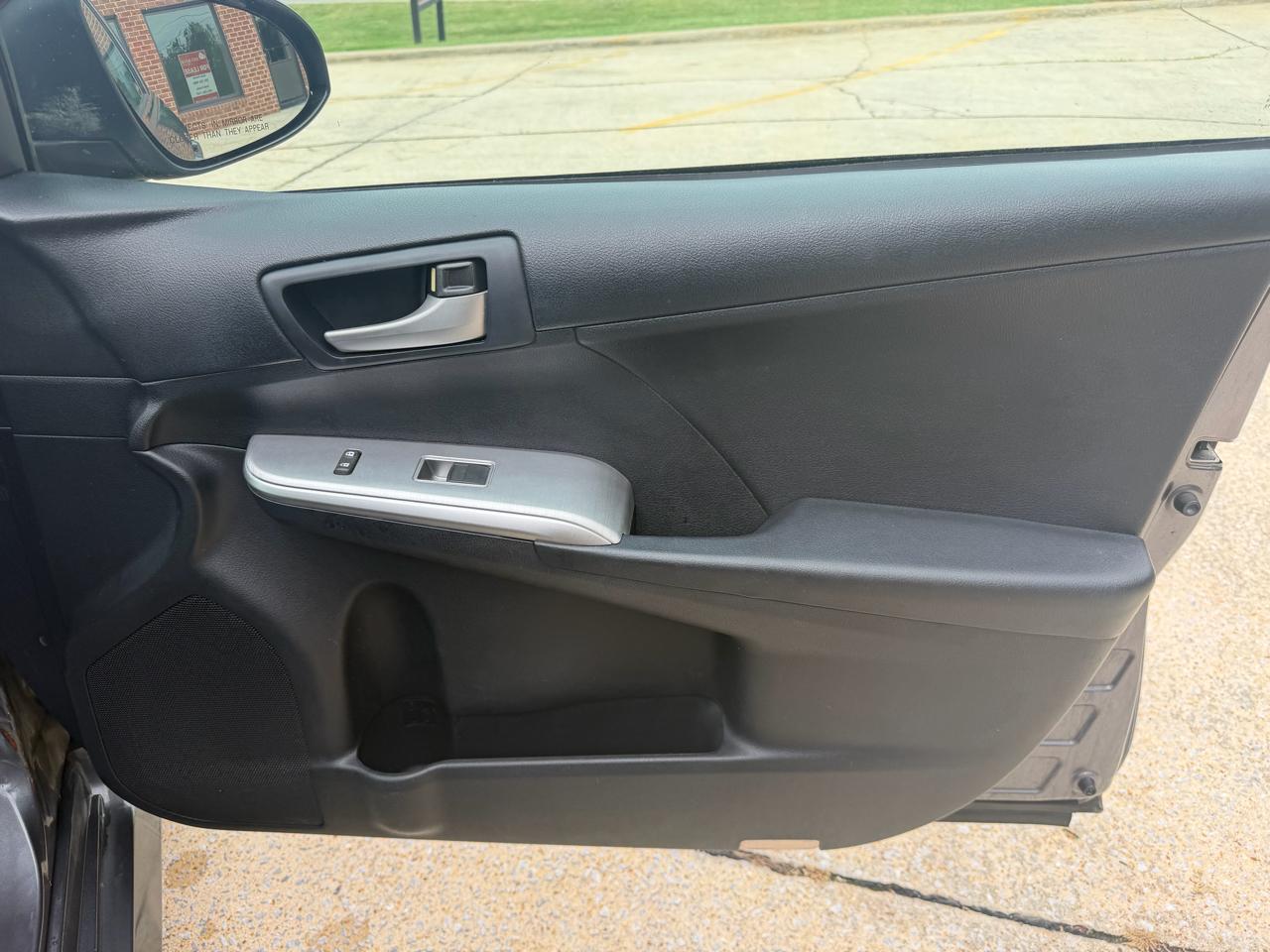 Toyota Camry SE 2012