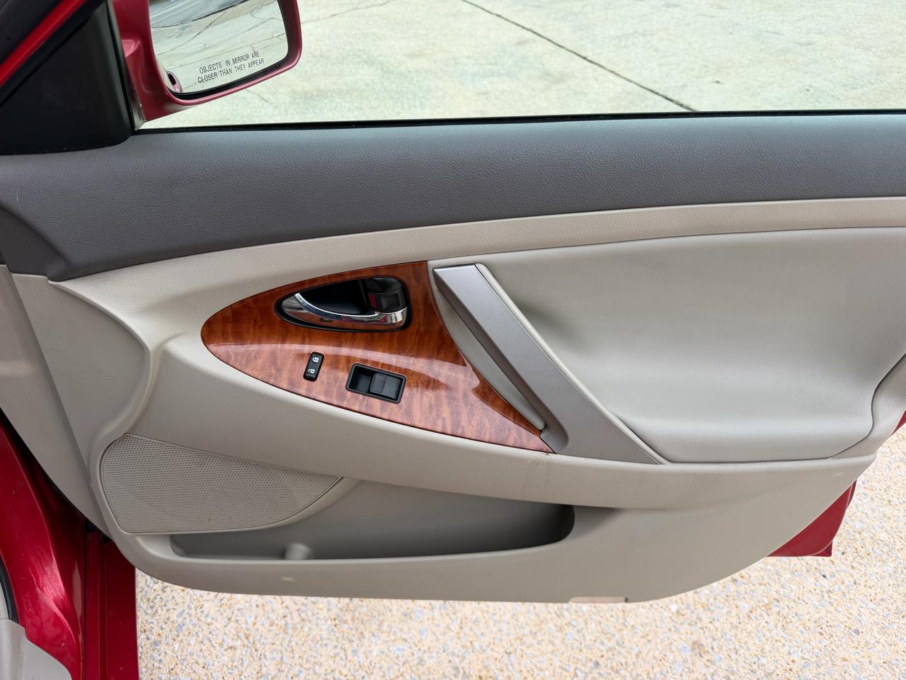 Toyota Camry LE V6 2008