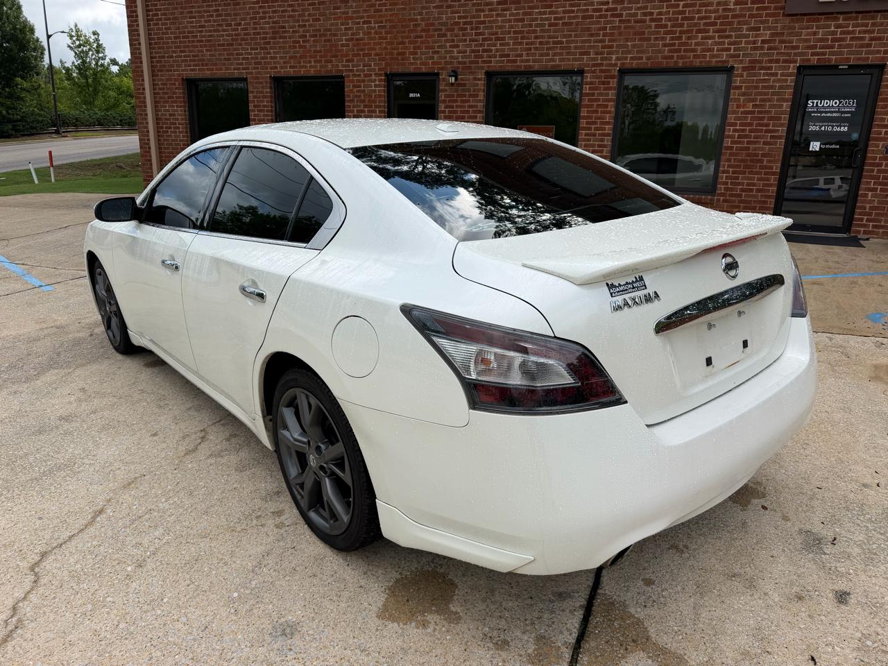 Nissan Maxima S 2013