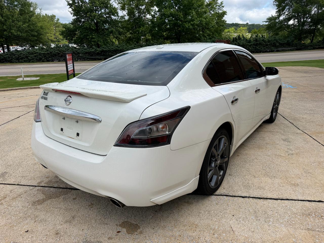 Nissan Maxima S 2013