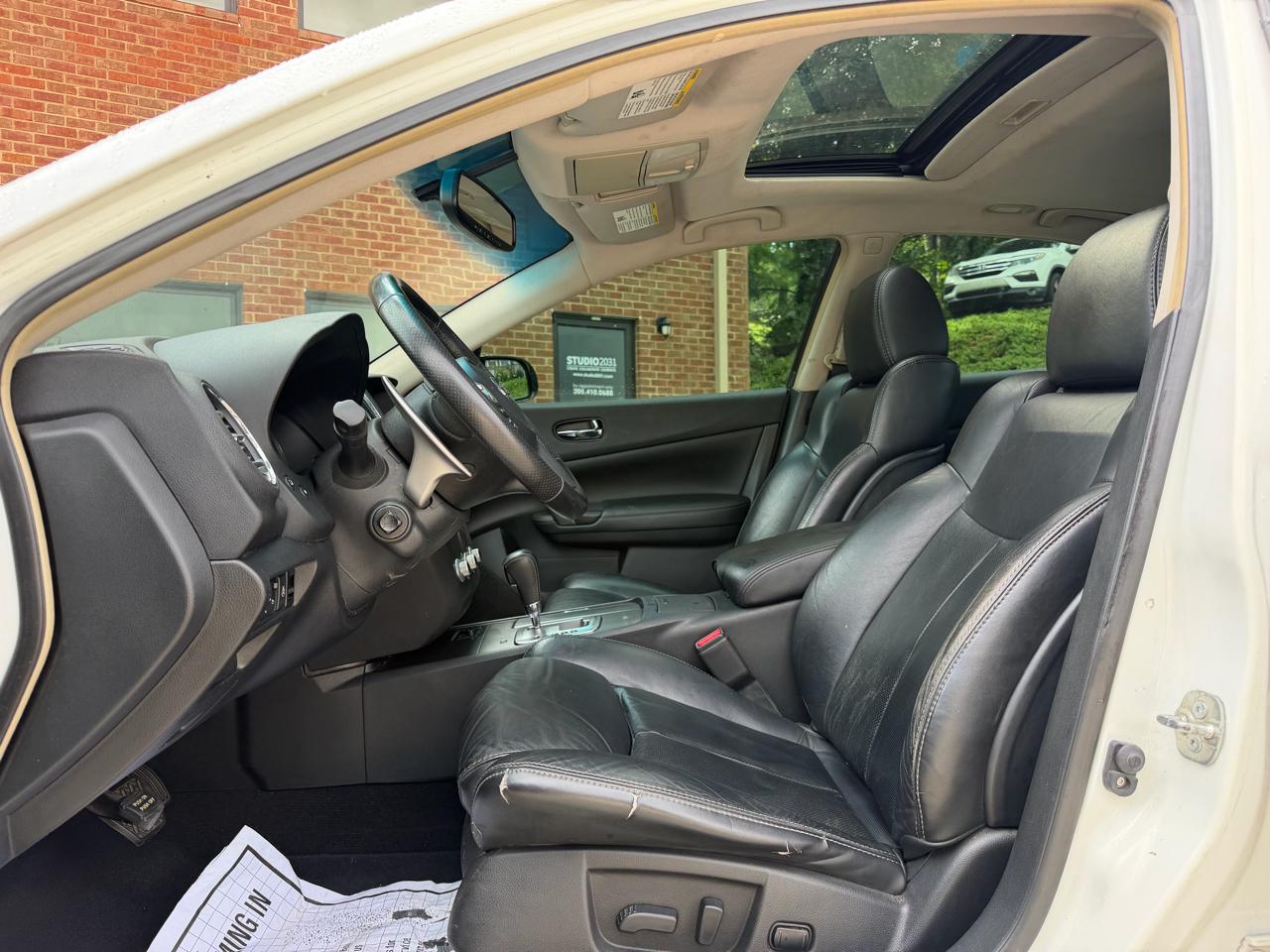 Nissan Maxima S 2013