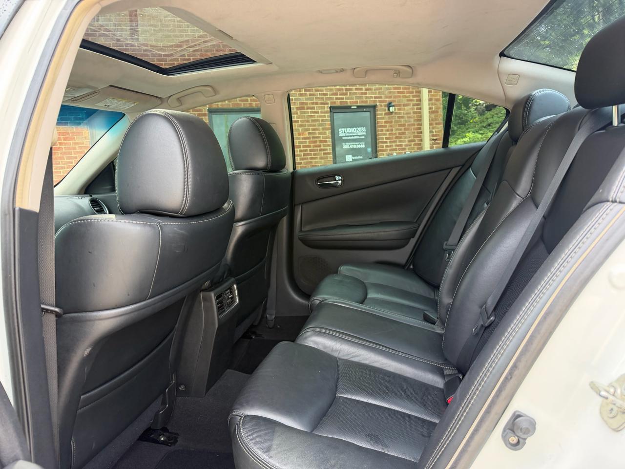 Nissan Maxima S 2013