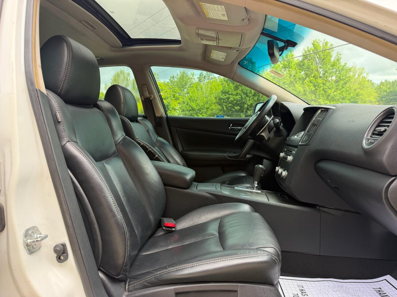 Nissan Maxima S 2013