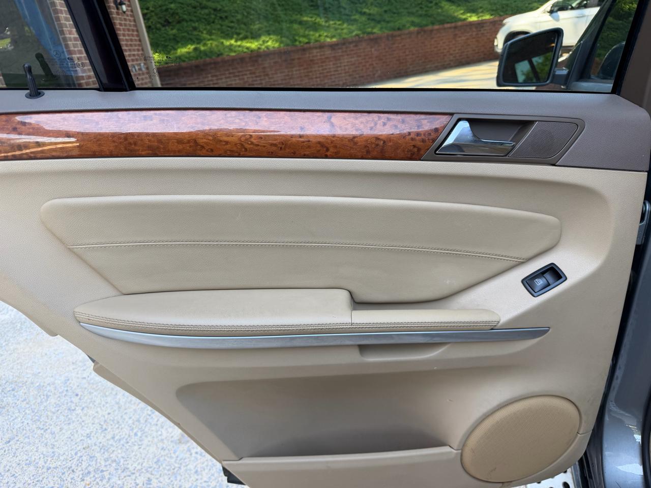 Mercedes-Benz GL-Class GL450 4MATIC 2012