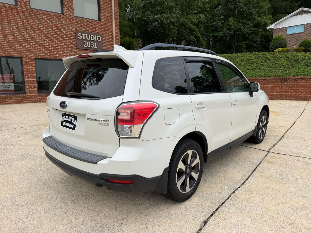 Subaru Forester 2.5i Premium PZEV CVT 2017