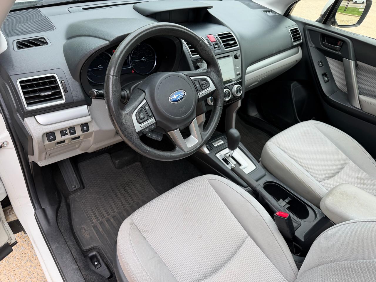 Subaru Forester 2.5i Premium PZEV CVT 2017
