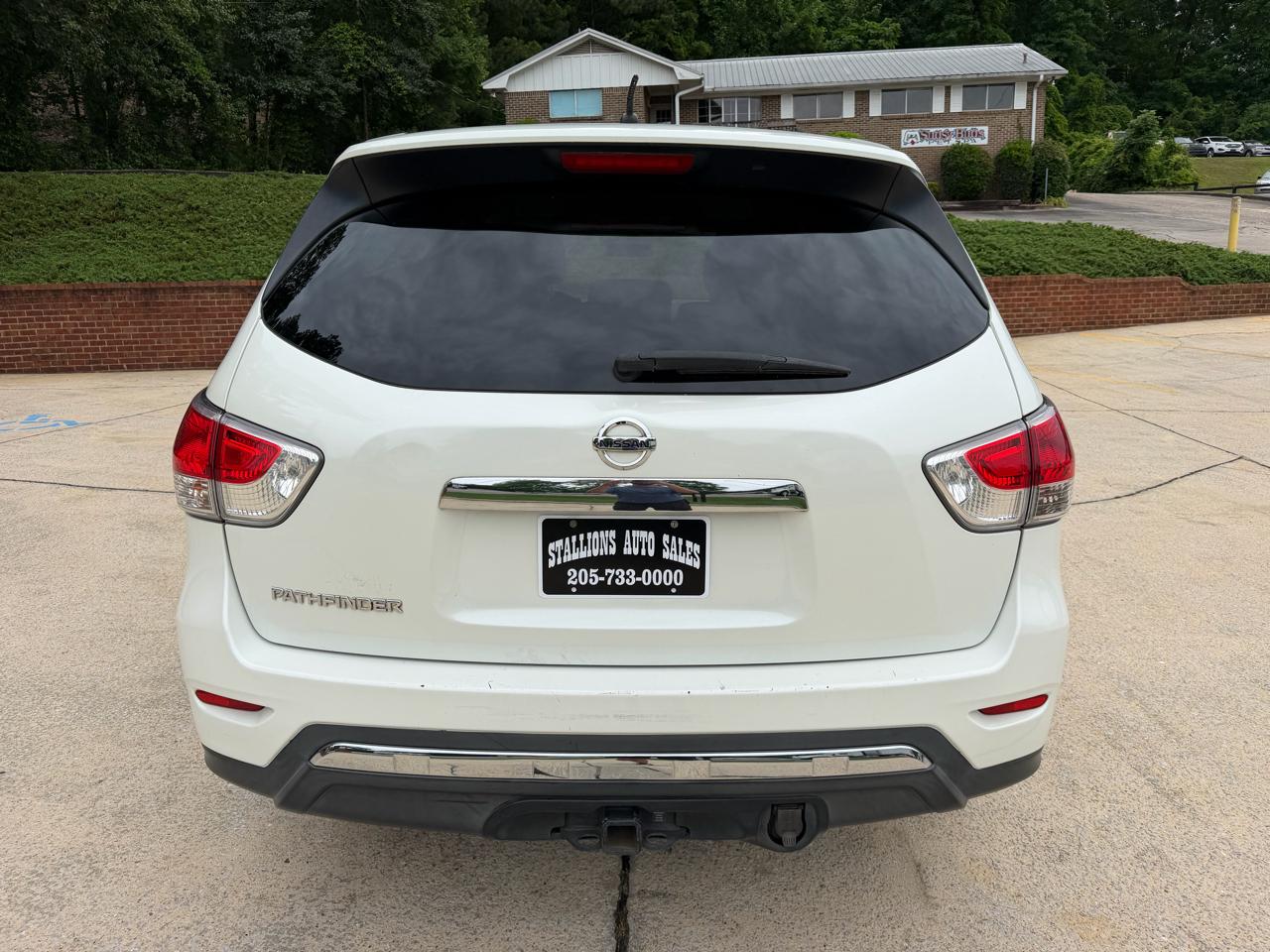 Nissan Pathfinder S 2WD 2015