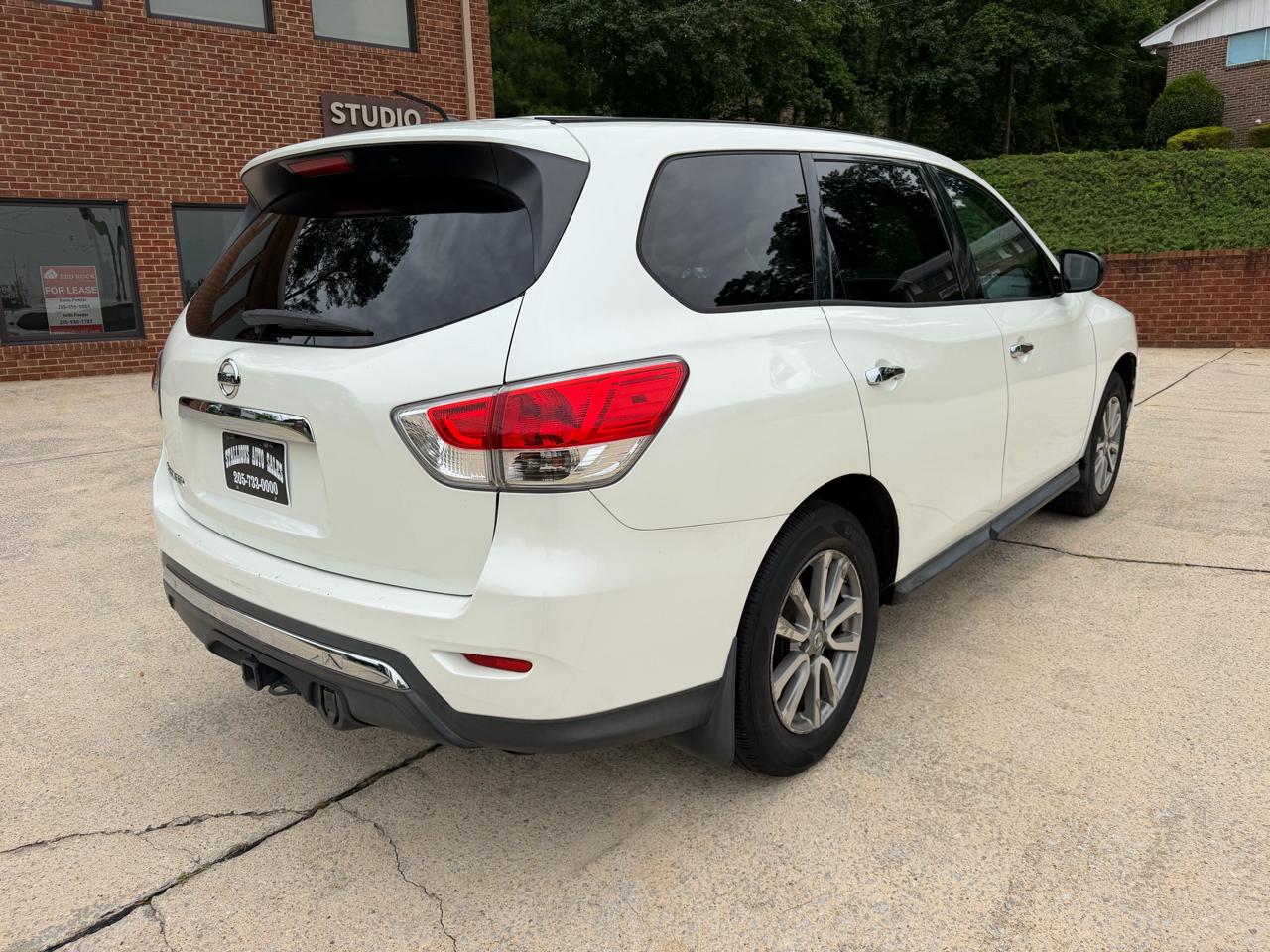 Nissan Pathfinder S 2WD 2015