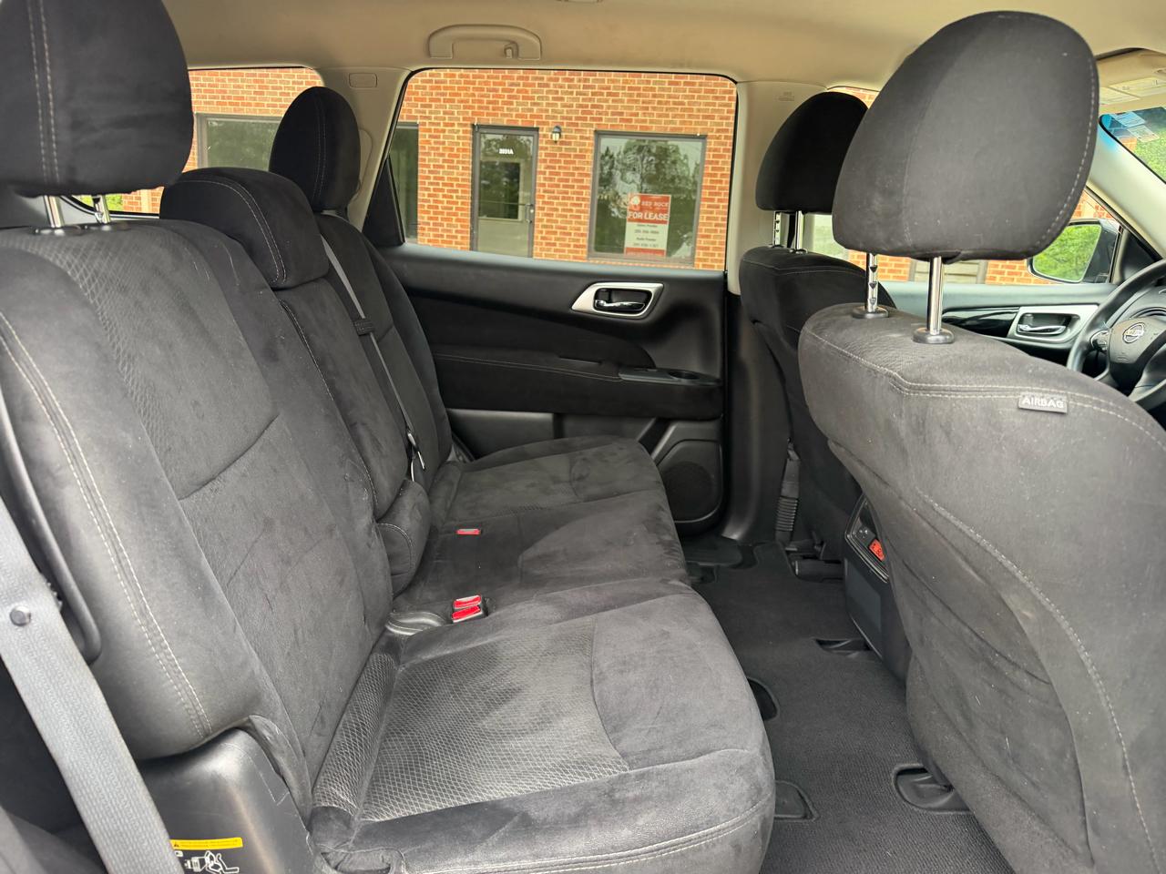 Nissan Pathfinder S 2WD 2015