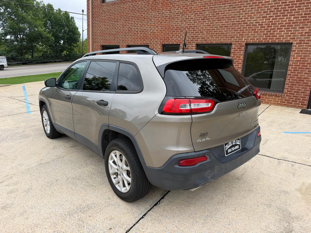 Jeep Cherokee Sport 4WD 2016