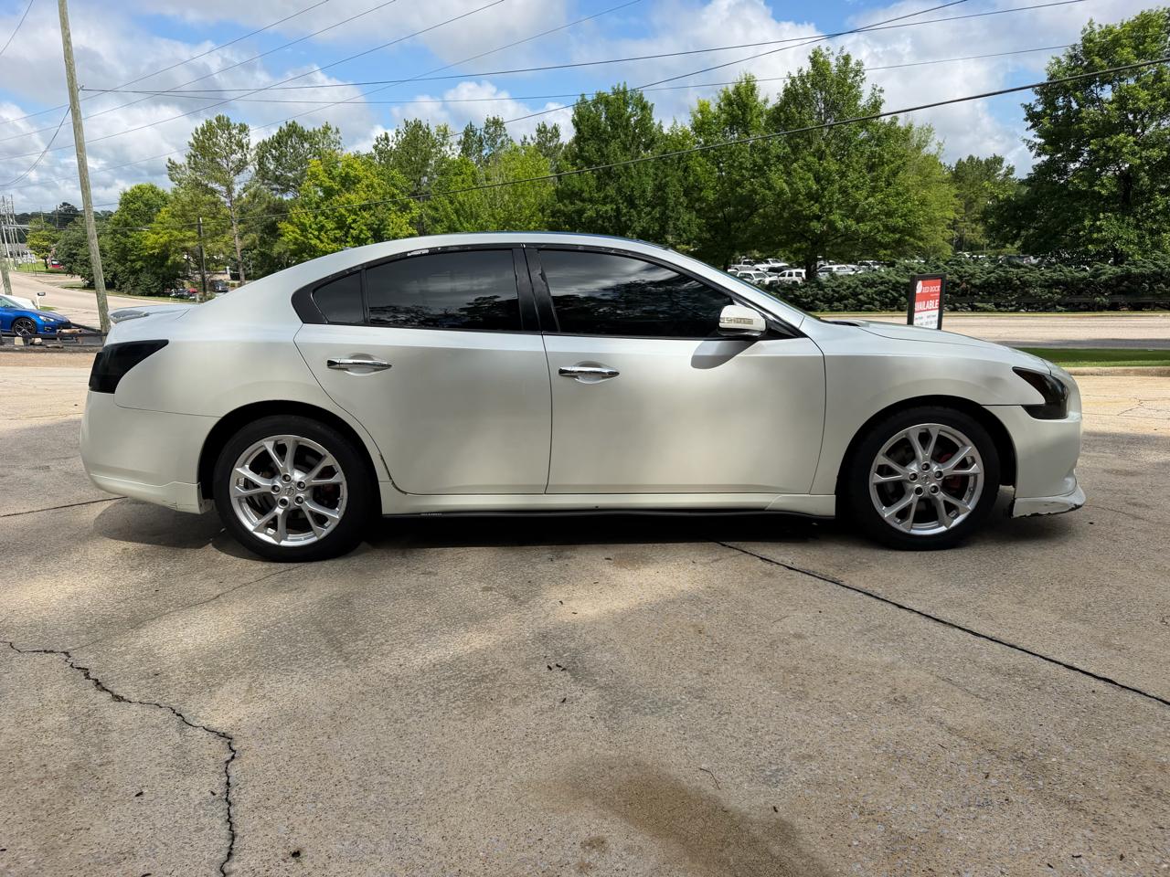 Nissan Maxima S 2014