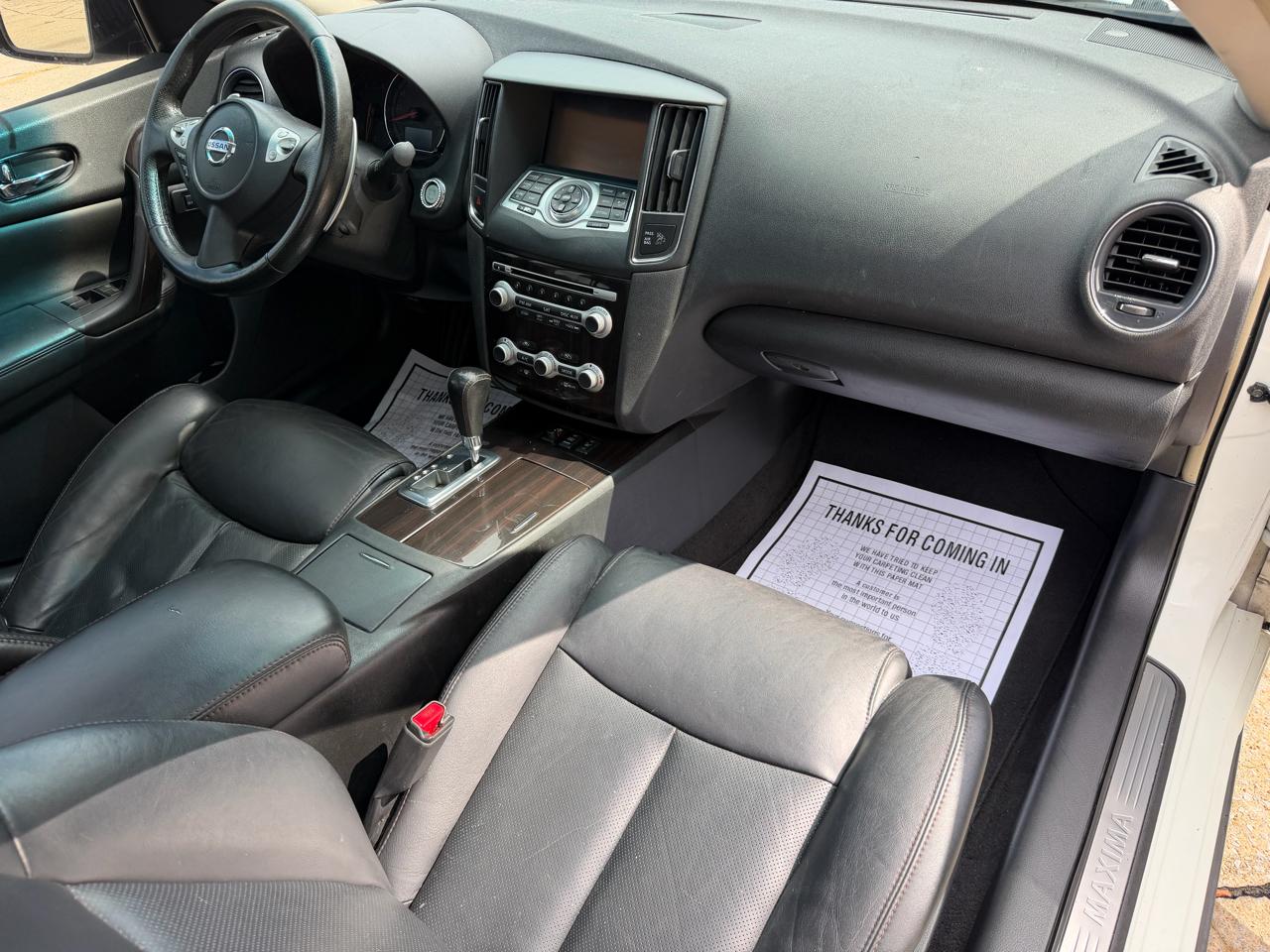 Nissan Maxima S 2014
