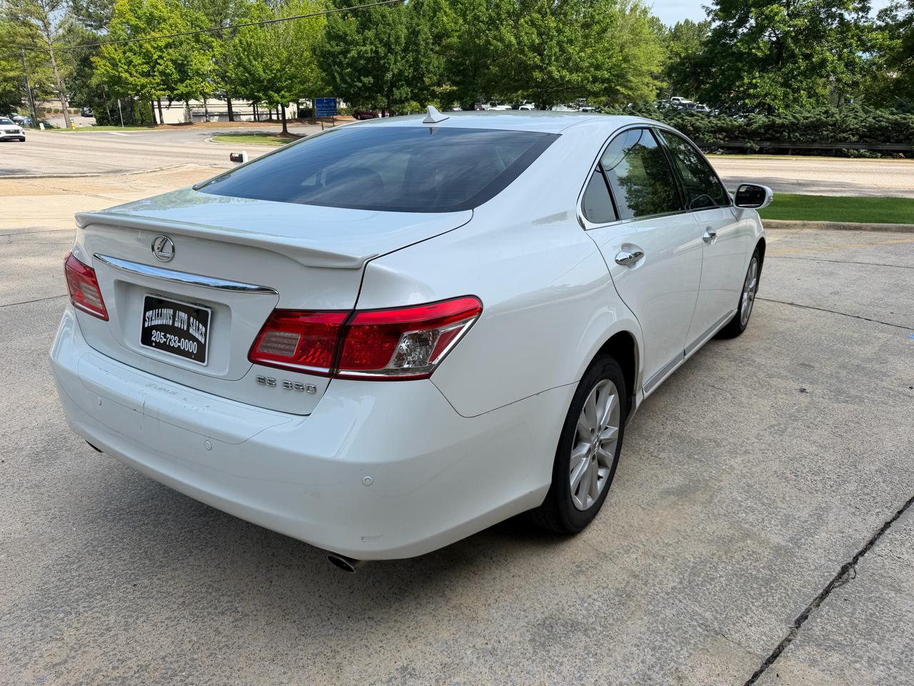 Lexus ES 350 Sedan 2011