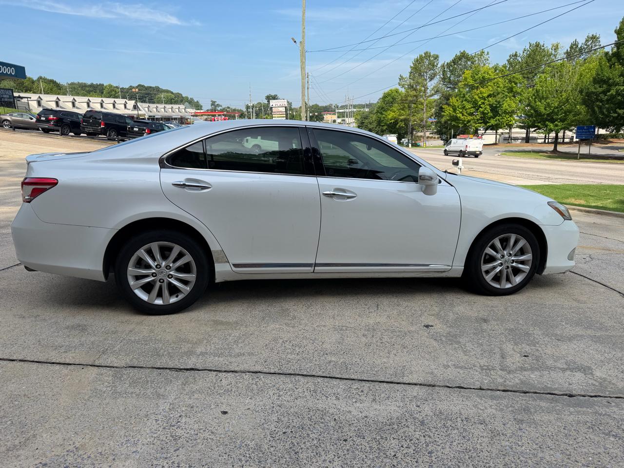 Lexus ES 350 Sedan 2011