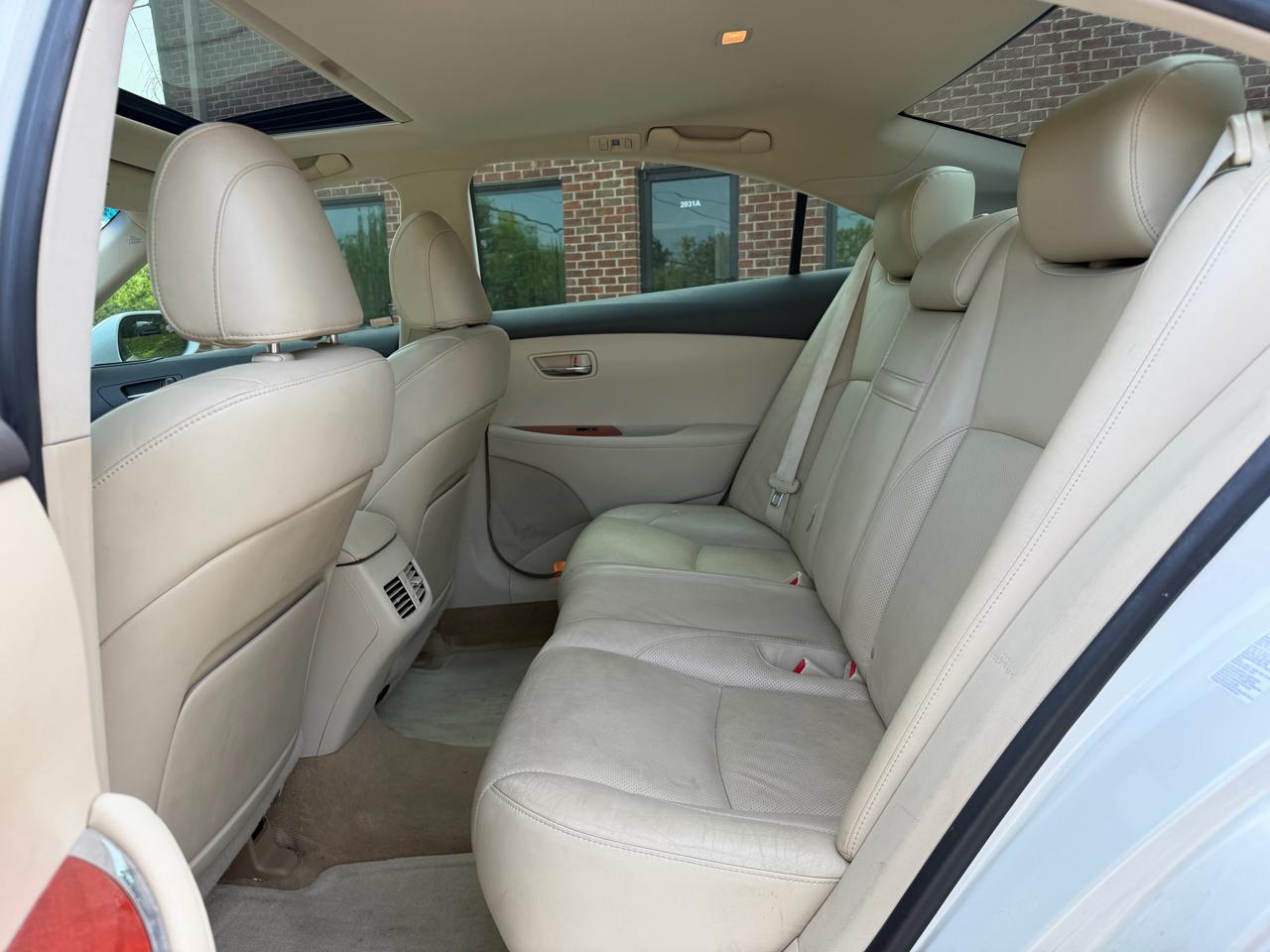 Lexus ES 350 Sedan 2011