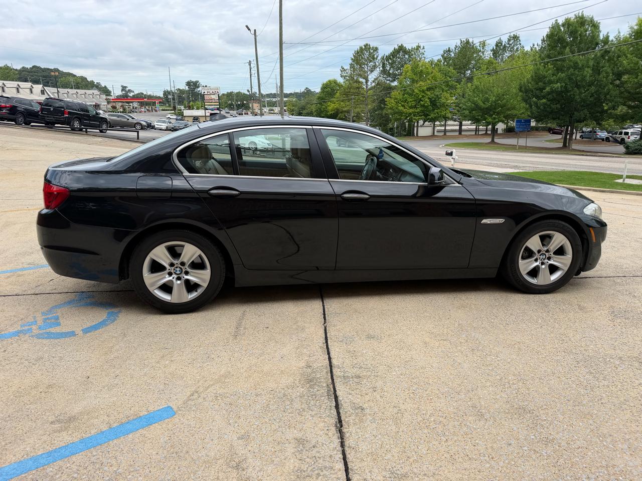 BMW 5-Series 528i 2012
