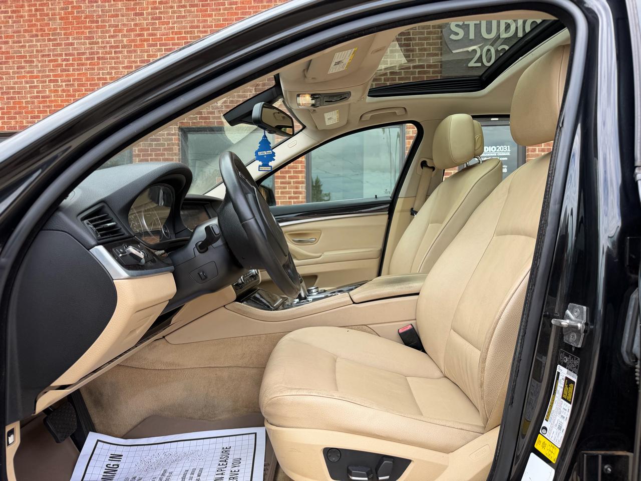 BMW 5-Series 528i 2012