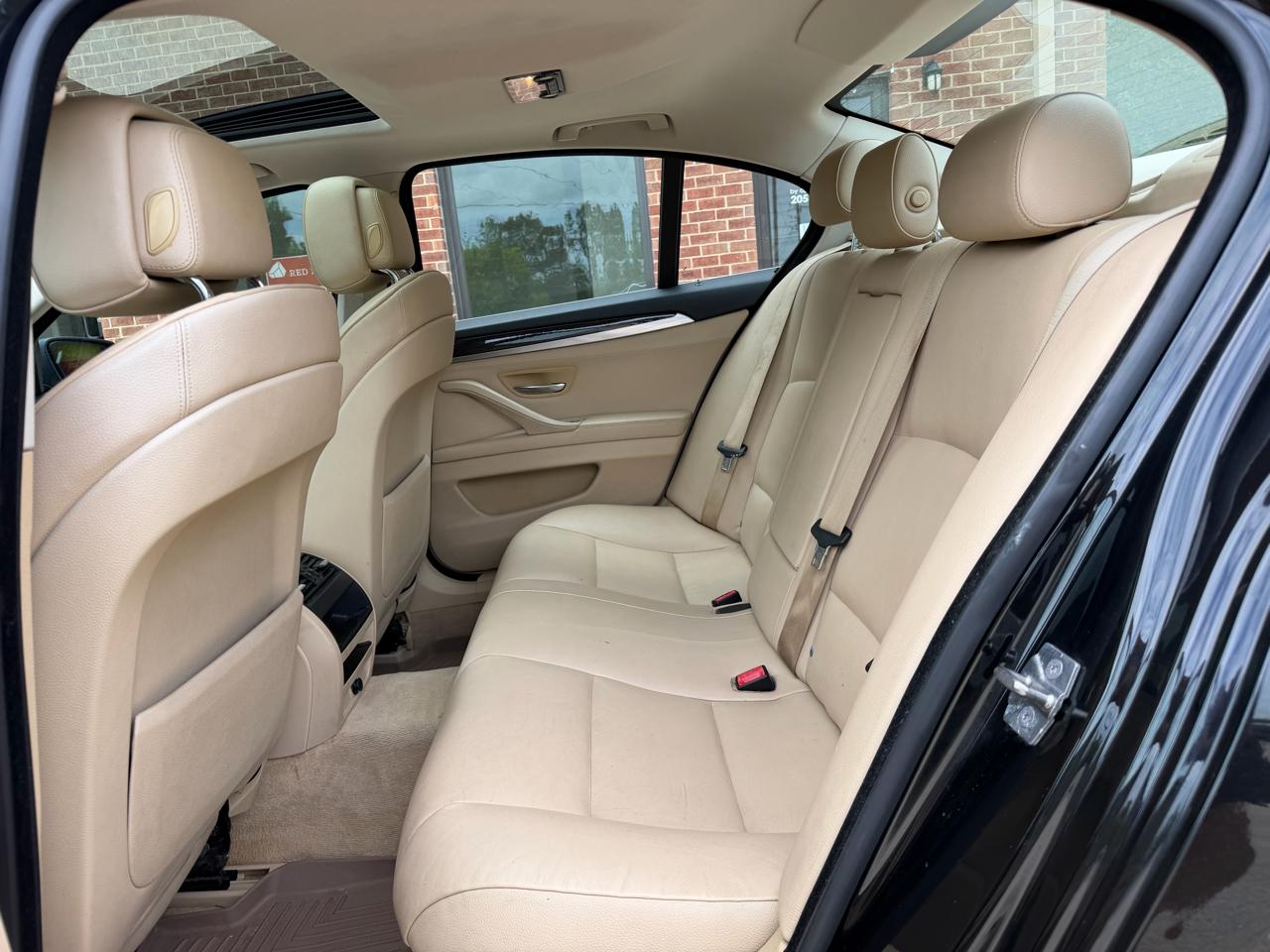 BMW 5-Series 528i 2012