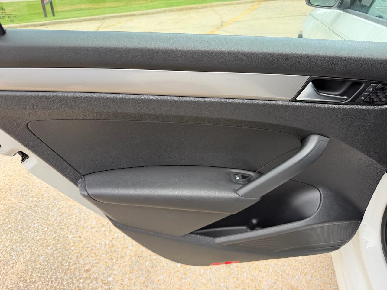 Volkswagen Passat S 6A 2015