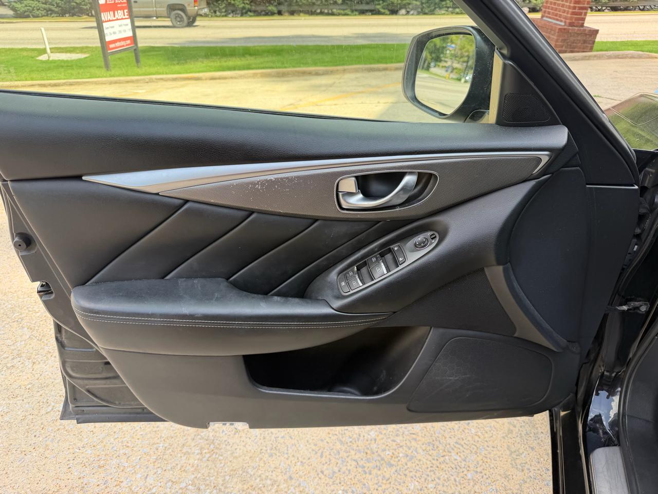 Infiniti Q50 Base 2015
