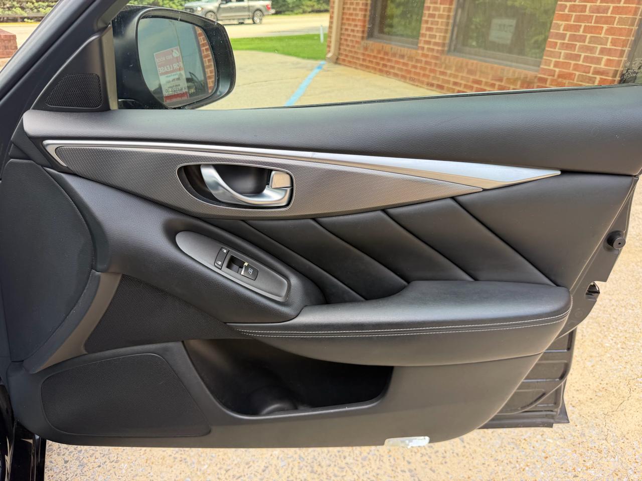 Infiniti Q50 Base 2015