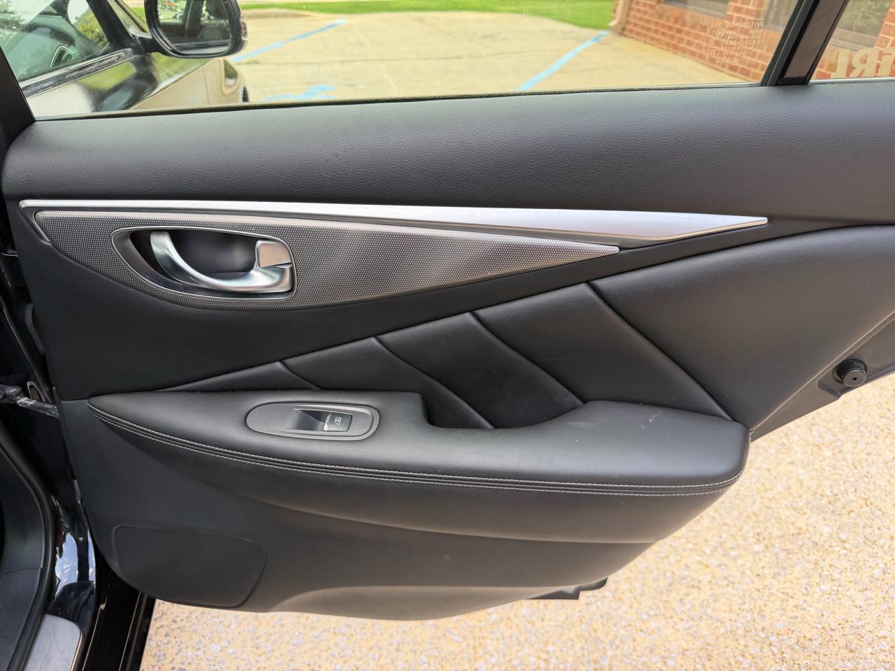 Infiniti Q50 Base 2015