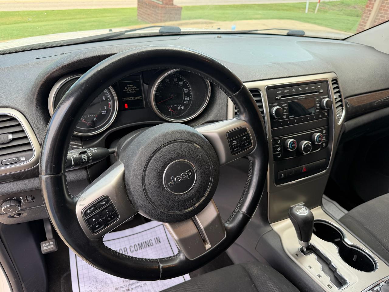 Jeep Grand Cherokee Laredo 4WD 2012