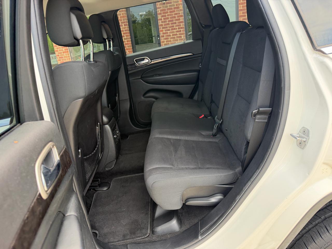 Jeep Grand Cherokee Laredo 4WD 2012