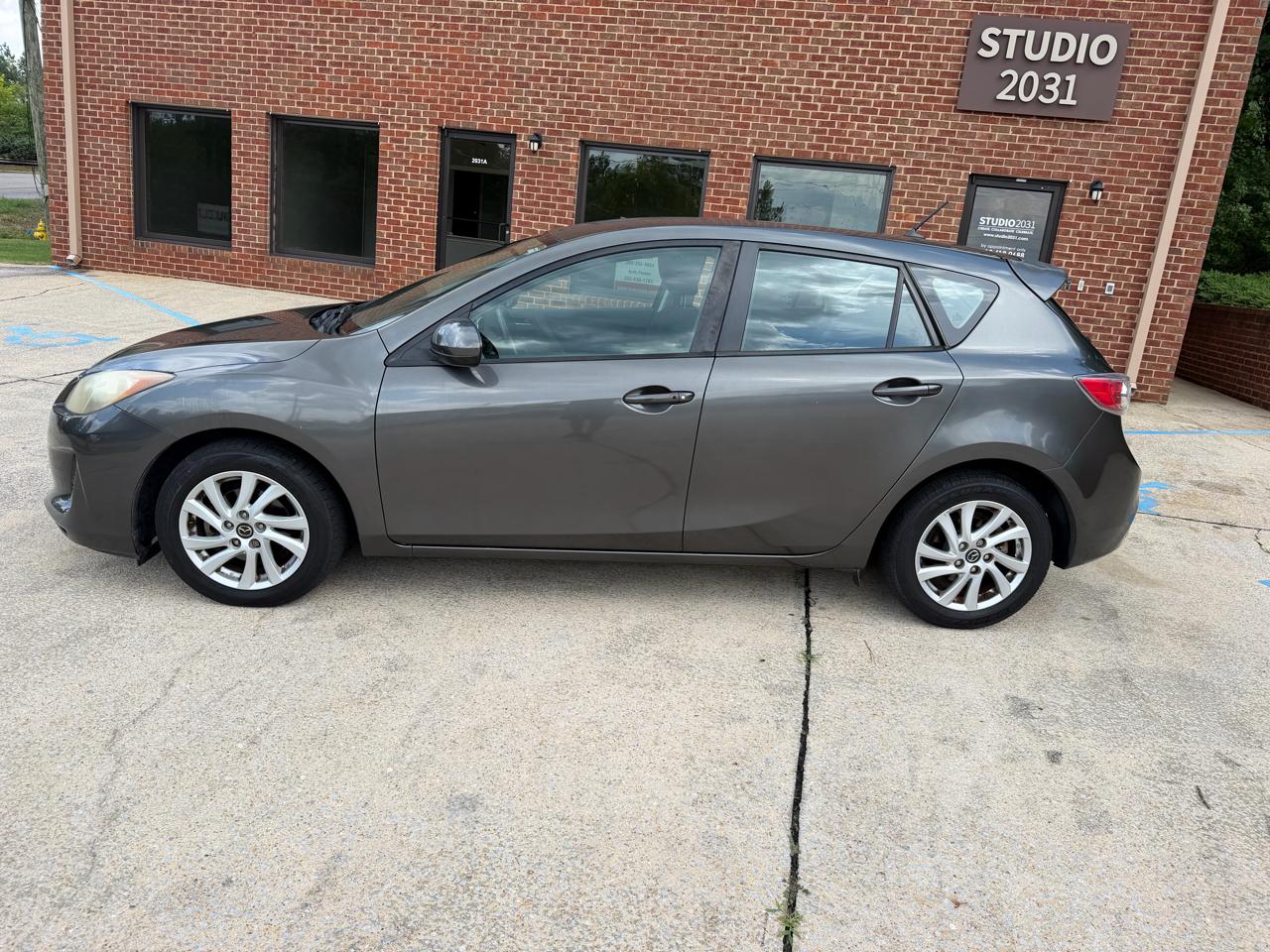 Mazda MAZDA3 i Touring AT 5-Door 2013