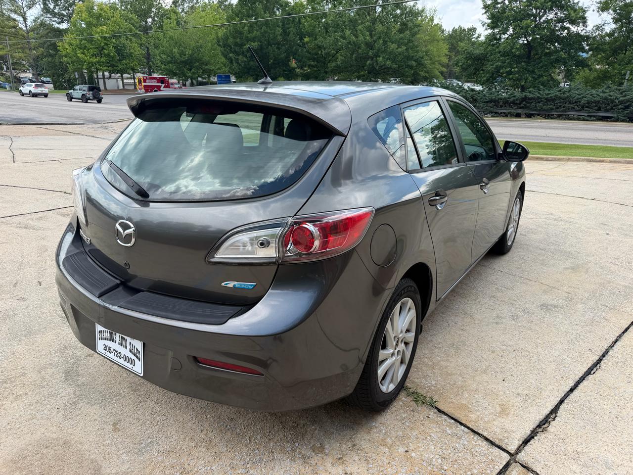 Mazda MAZDA3 i Touring AT 5-Door 2013