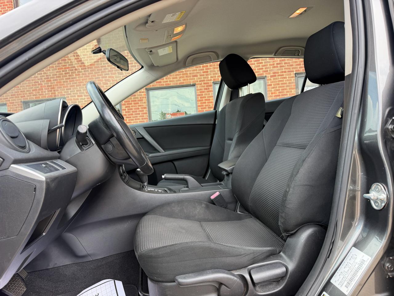 Mazda MAZDA3 i Touring AT 5-Door 2013