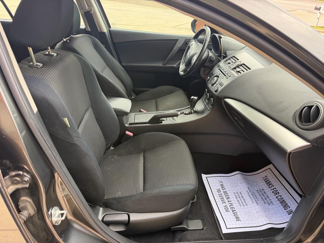 Mazda MAZDA3 i Touring AT 5-Door 2013