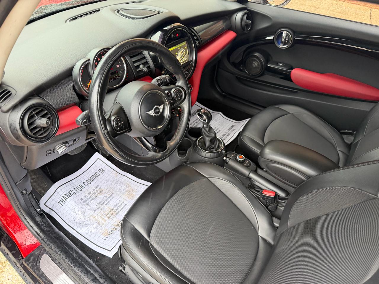 MINI Cooper Base 2015