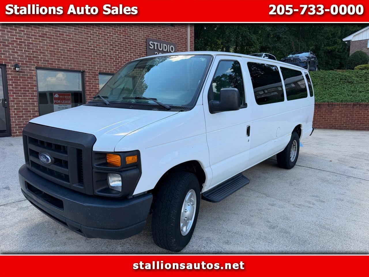  2011 Ford E-Series E-350 XL Super Duty Extended Passenger Van   