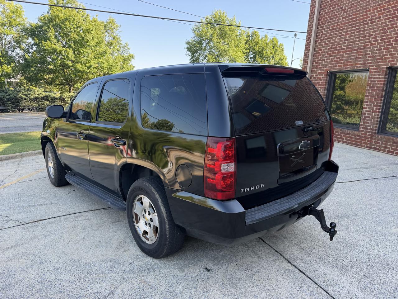 Chevrolet Tahoe LS 2WD 2009