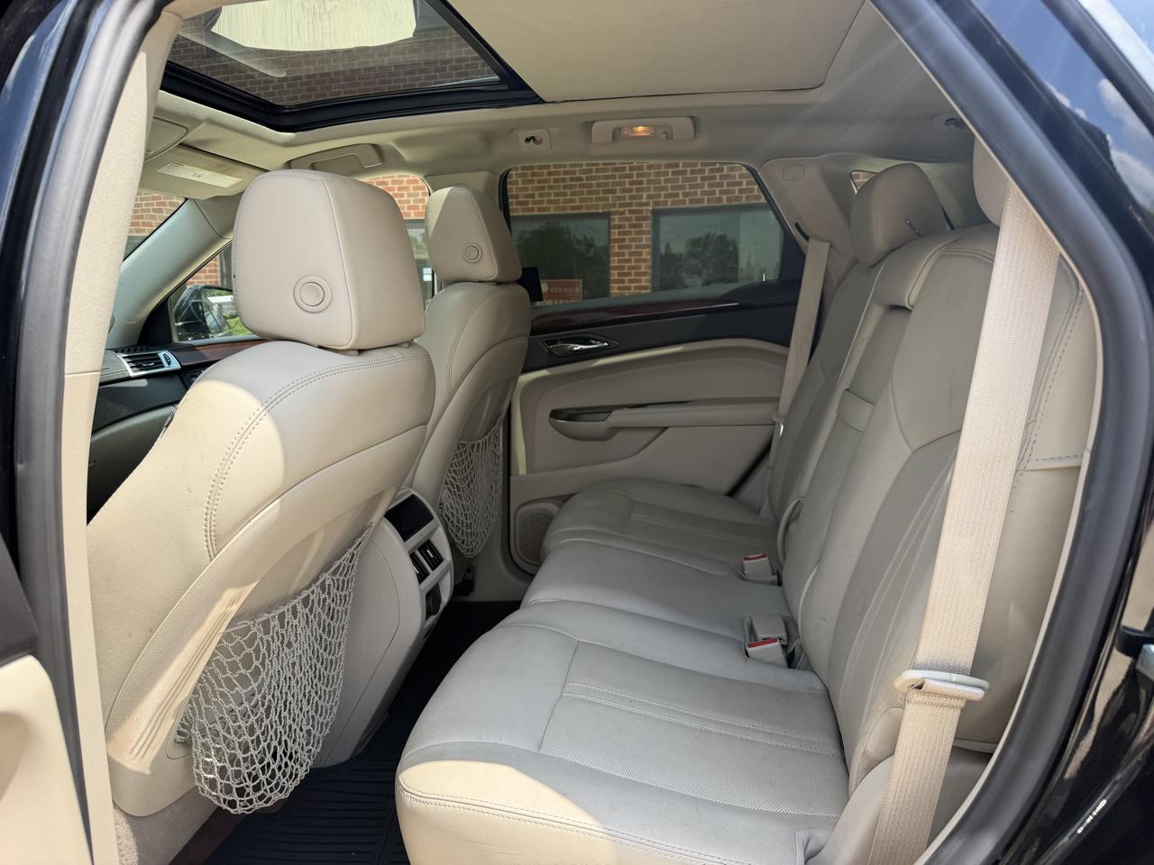 Cadillac SRX Luxury 2012