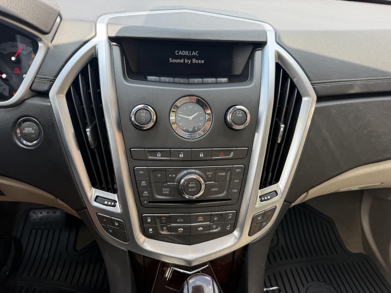 Cadillac SRX Luxury 2012