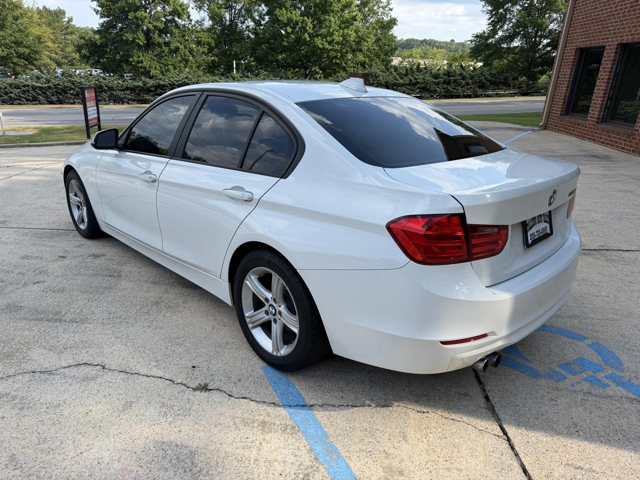 BMW 3-Series 328i Sedan 2013