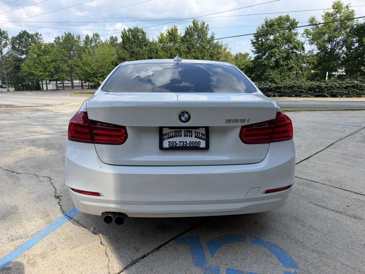 BMW 3-Series 328i Sedan 2013