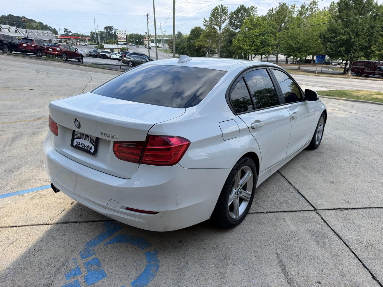 BMW 3-Series 328i Sedan 2013