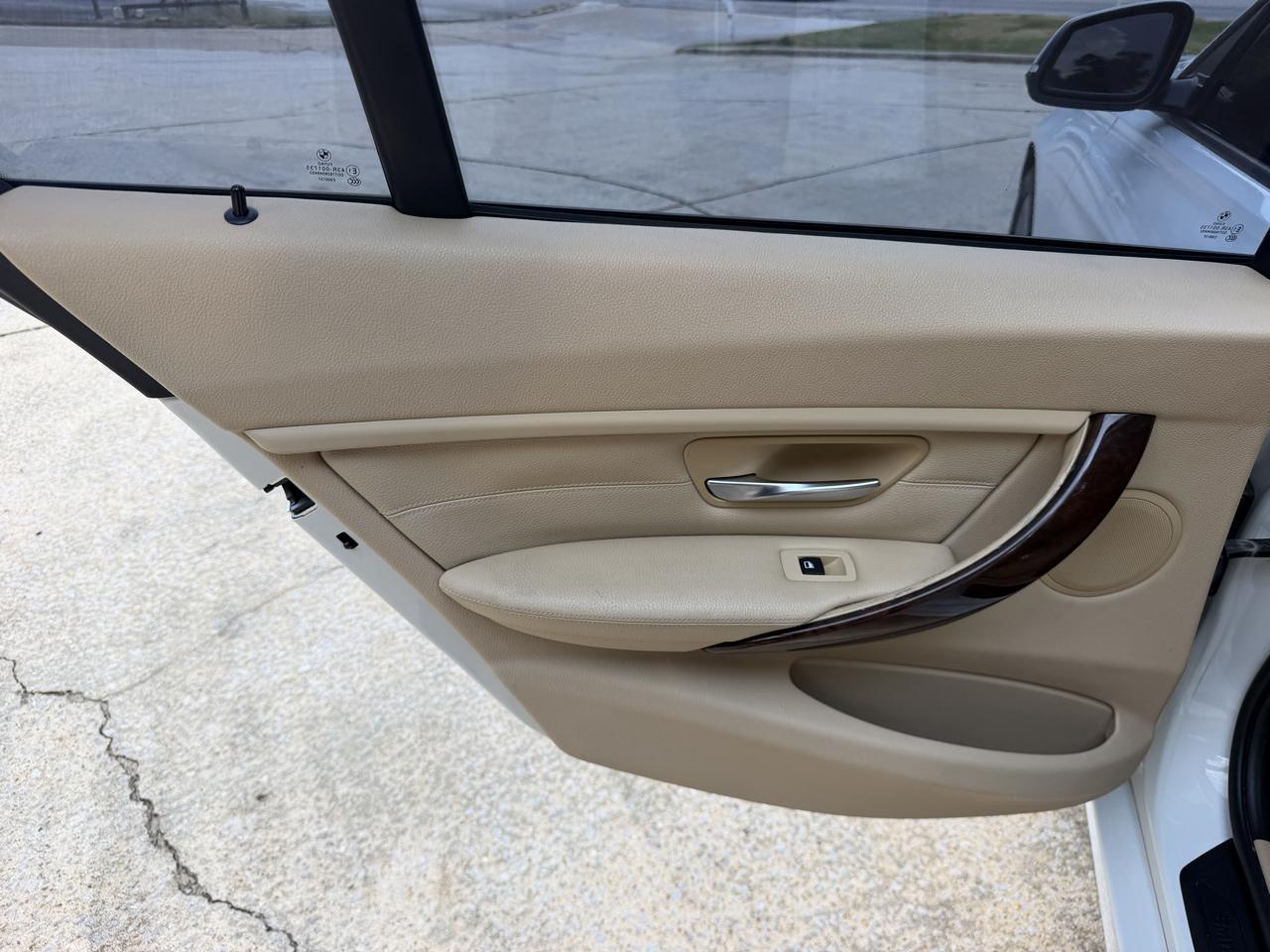 BMW 3-Series 328i Sedan 2013
