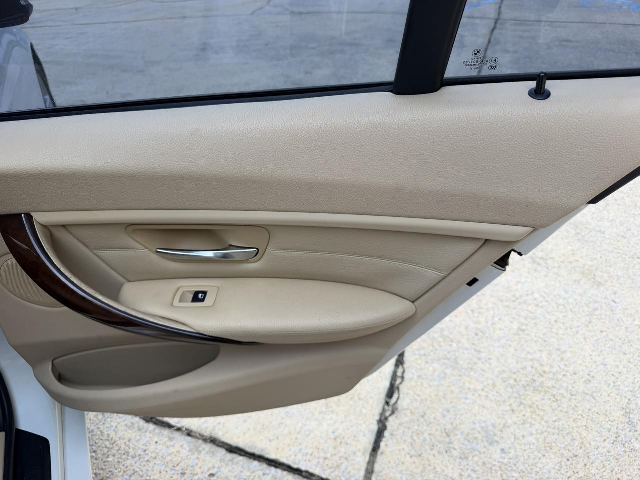 BMW 3-Series 328i Sedan 2013