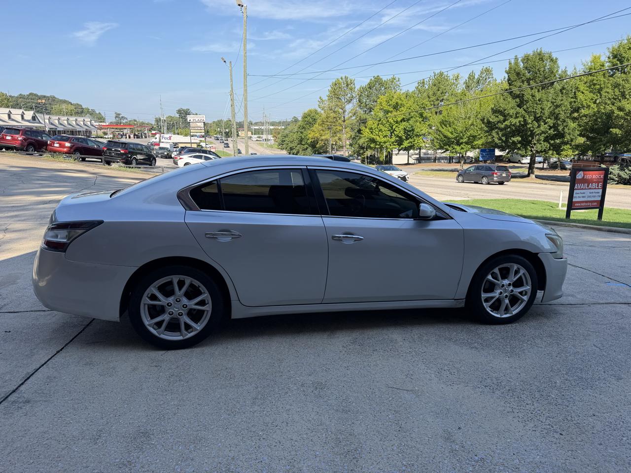 Nissan Maxima S 2014