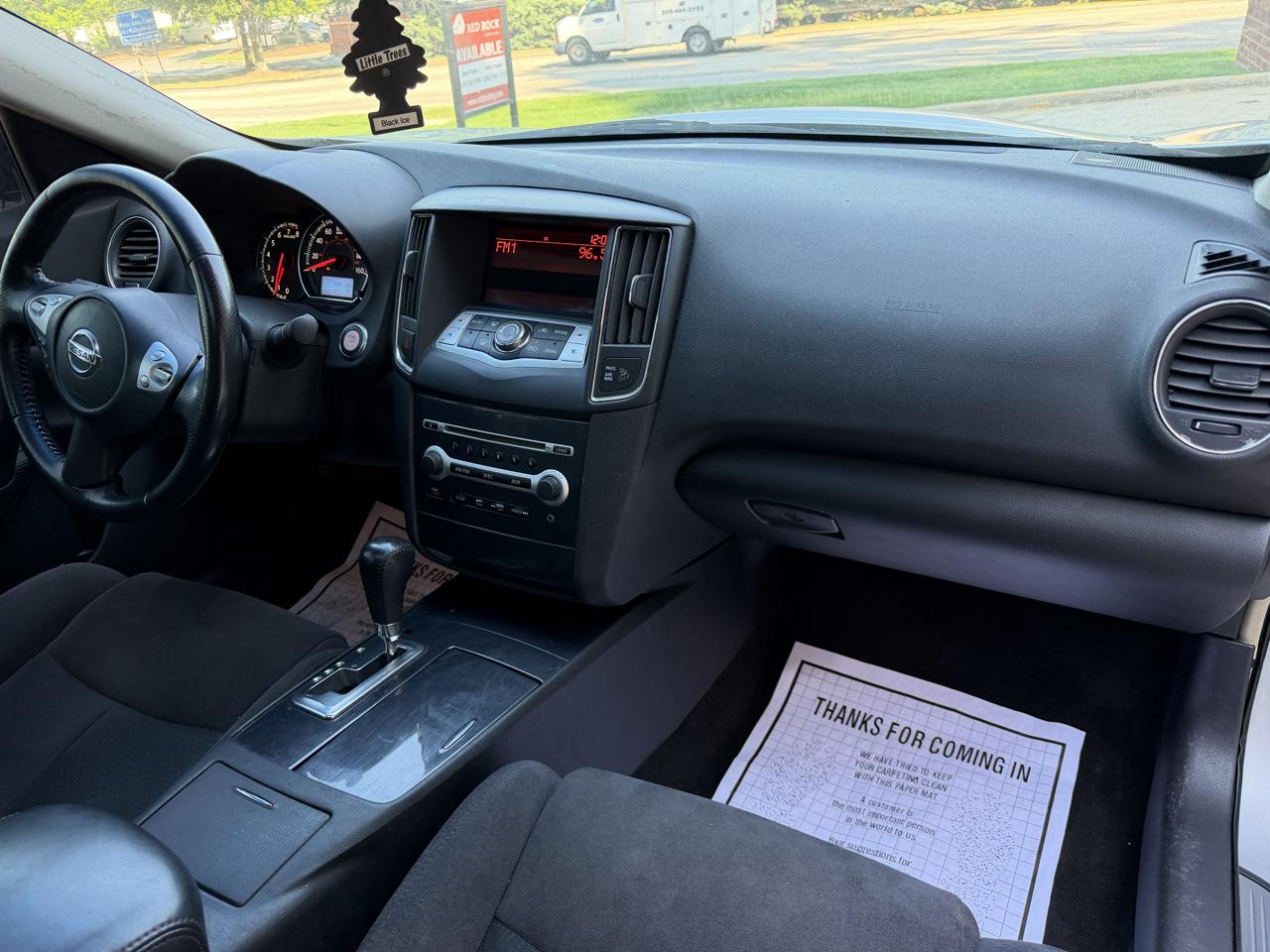 Nissan Maxima S 2014