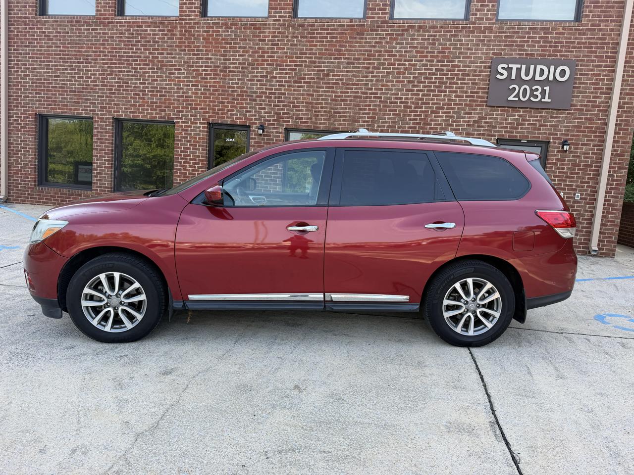 Nissan Pathfinder S 2WD 2016