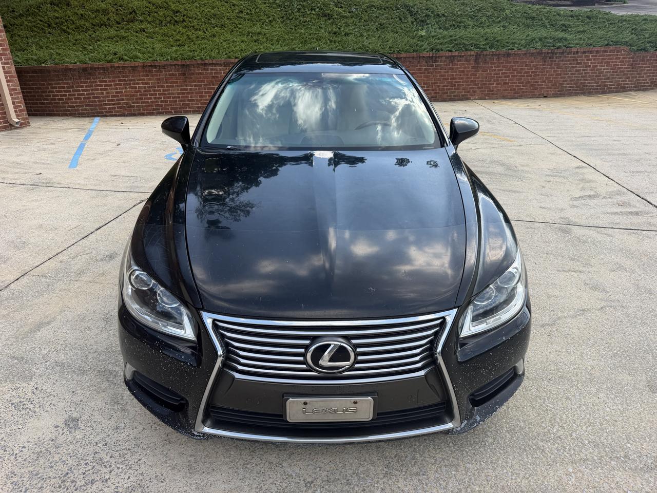 Lexus LS 460 Luxury Sedan AWD 2014