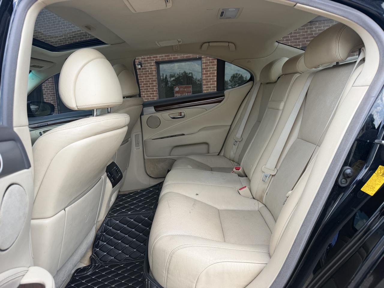 Lexus LS 460 Luxury Sedan AWD 2014