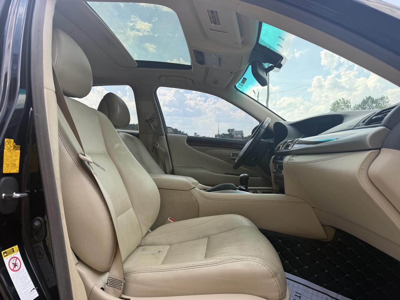 Lexus LS 460 Luxury Sedan AWD 2014