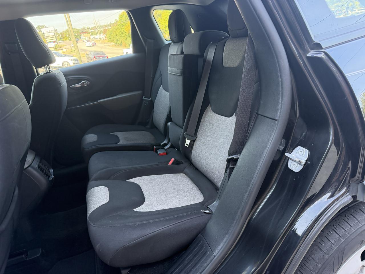 Jeep Cherokee Sport FWD 2014