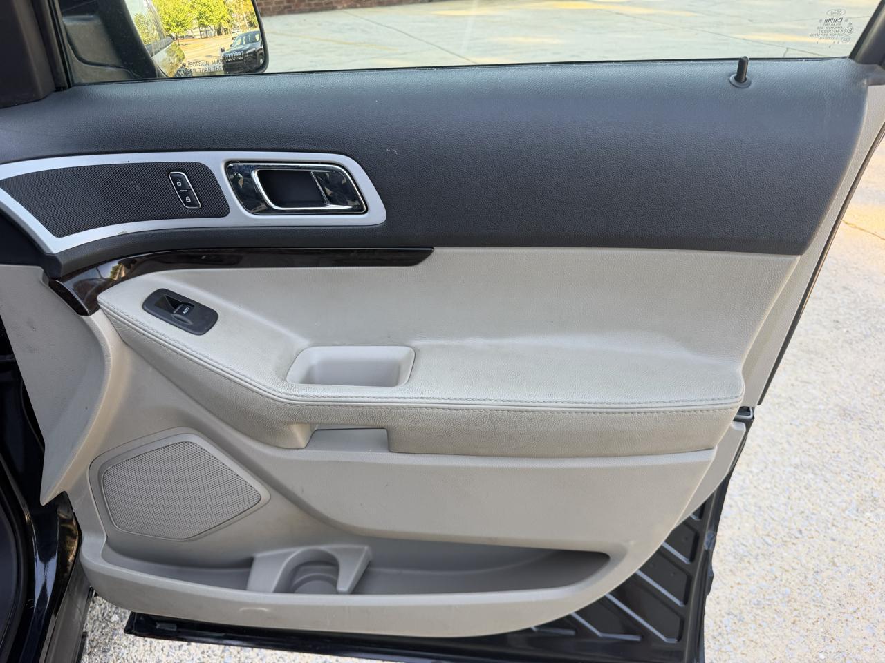 Ford Explorer Limited FWD 2014